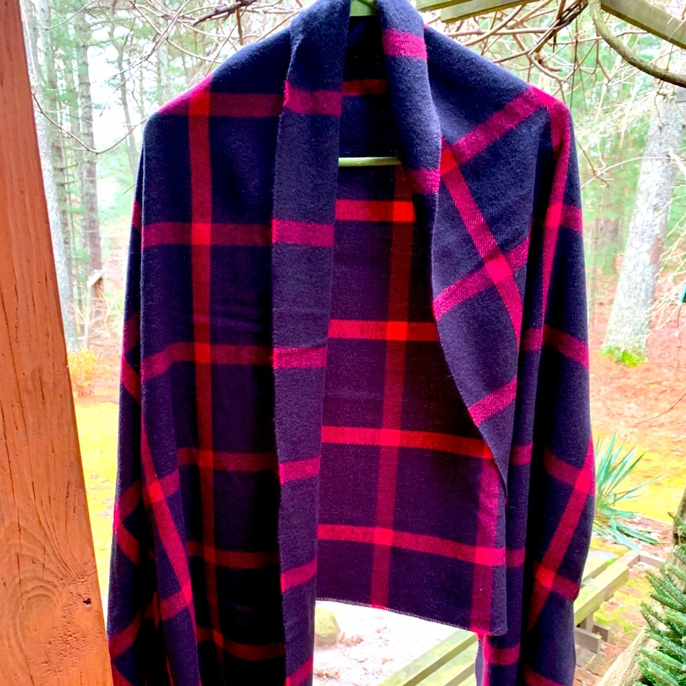 J. Crew Black Red Plaid Cape Wrap Shawl arm holes fringe NWT Women’s OS